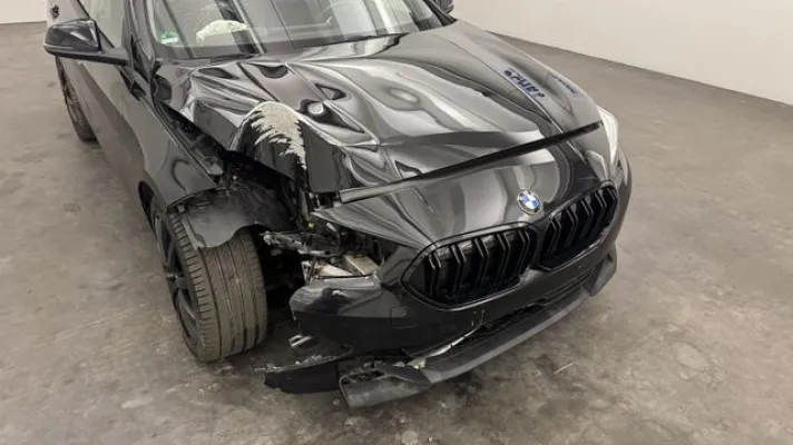 BMW 220