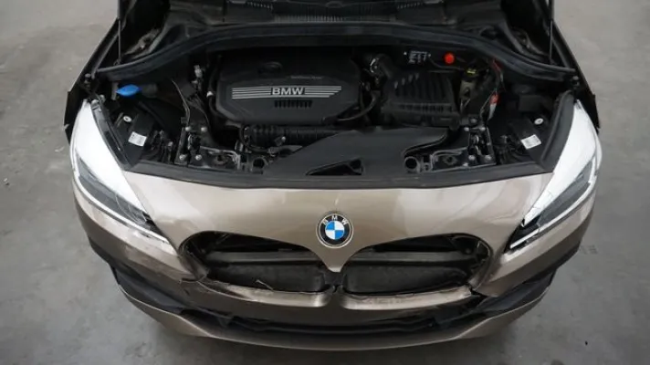 BMW 218
