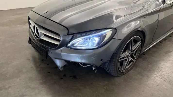 Mercedes-Benz C 200