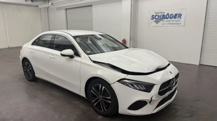 Mercedes-Benz A 200