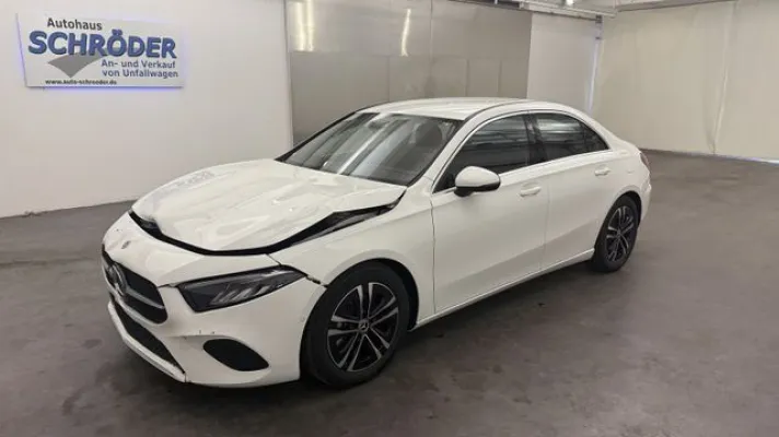 Mercedes-Benz A 200