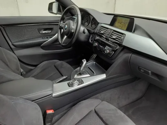 BMW 425