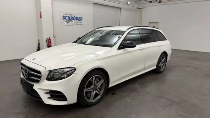 Mercedes-Benz E 300