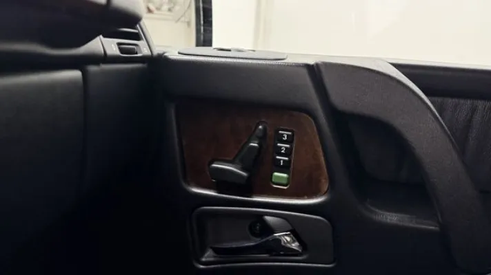 Mercedes-Benz G 500
