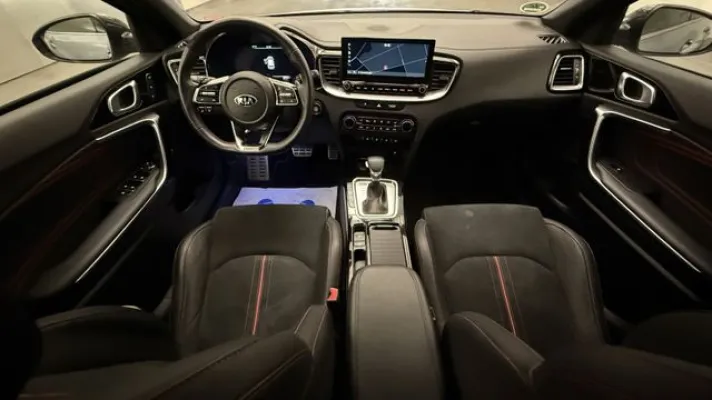 Kia pro cee'd / ProCeed