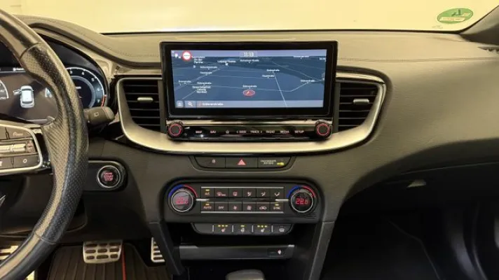 Kia pro cee'd / ProCeed