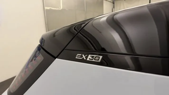Volvo EX30